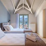 Unique View Апартаменты *